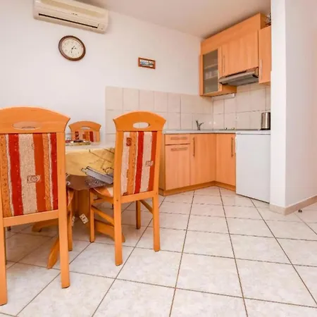 Aurel Suites- One Bedroom With Balcony