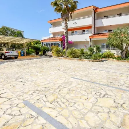 Aurel Suites- One Bedroom With Balcony Appartement *